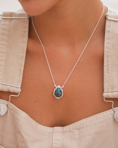 Groovy Chrysocolla Necklace - Stones Necklaces - 925 Sterling Silver - 18K Gold Plating -