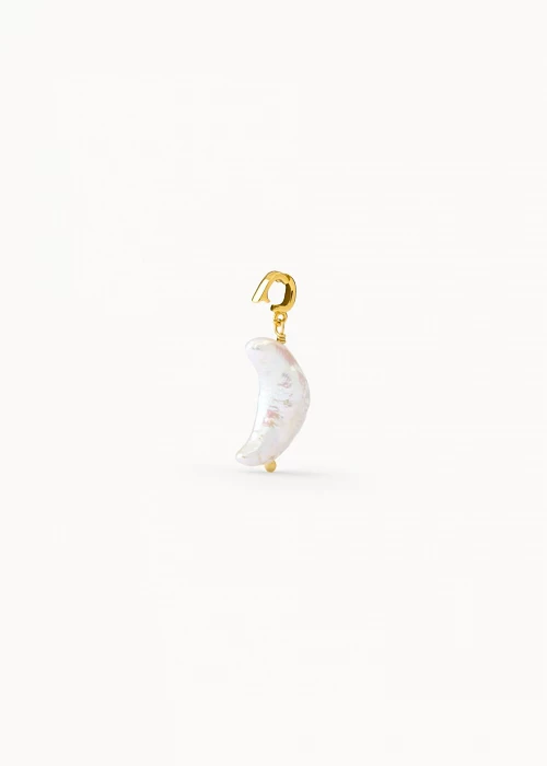 Charm Moon Pearl